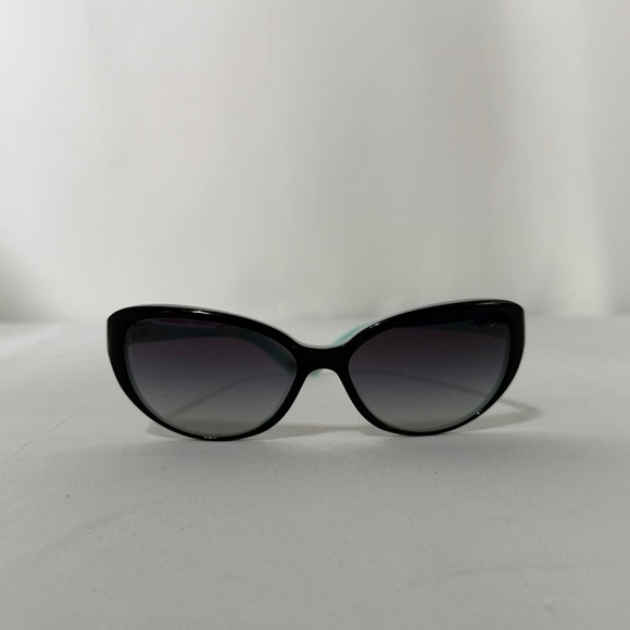 Tiffany & Co Black Gradient Cat-Eye Sunglasses - Picture 16 of 16